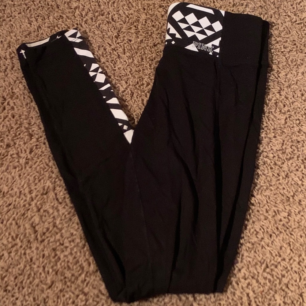 Victoria’s Secret Pink athletic leggings